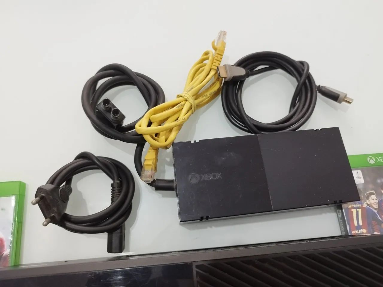 Vende - se Xbox One + Tv Smart LG 42 Polegadas - Foto 4