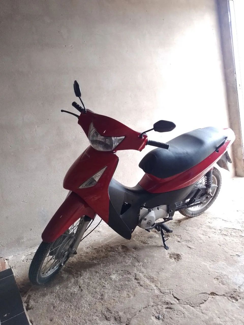 Moto toda filé no precinho 