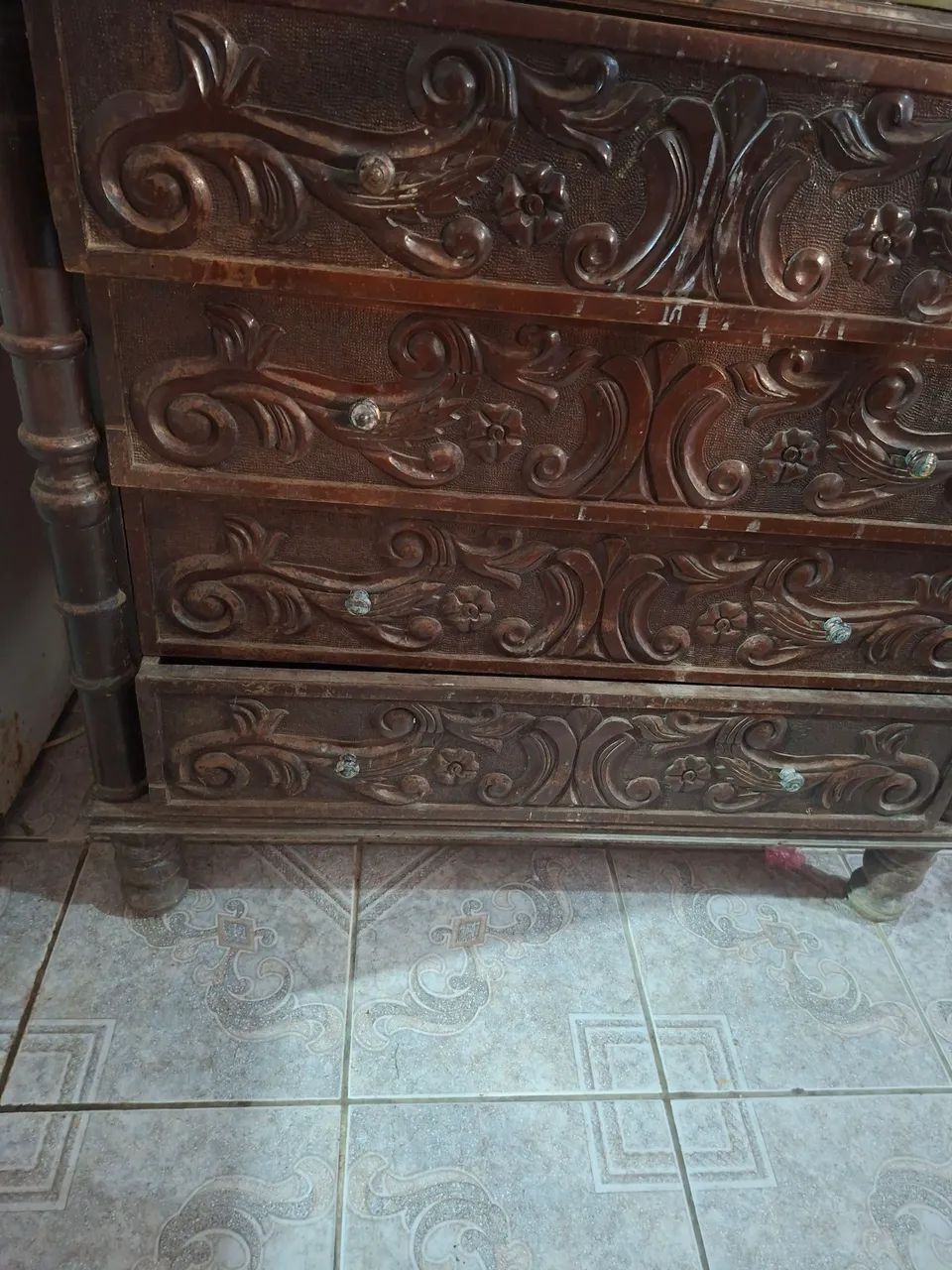 Comoda antiga. Precisando de reforma - Foto 2