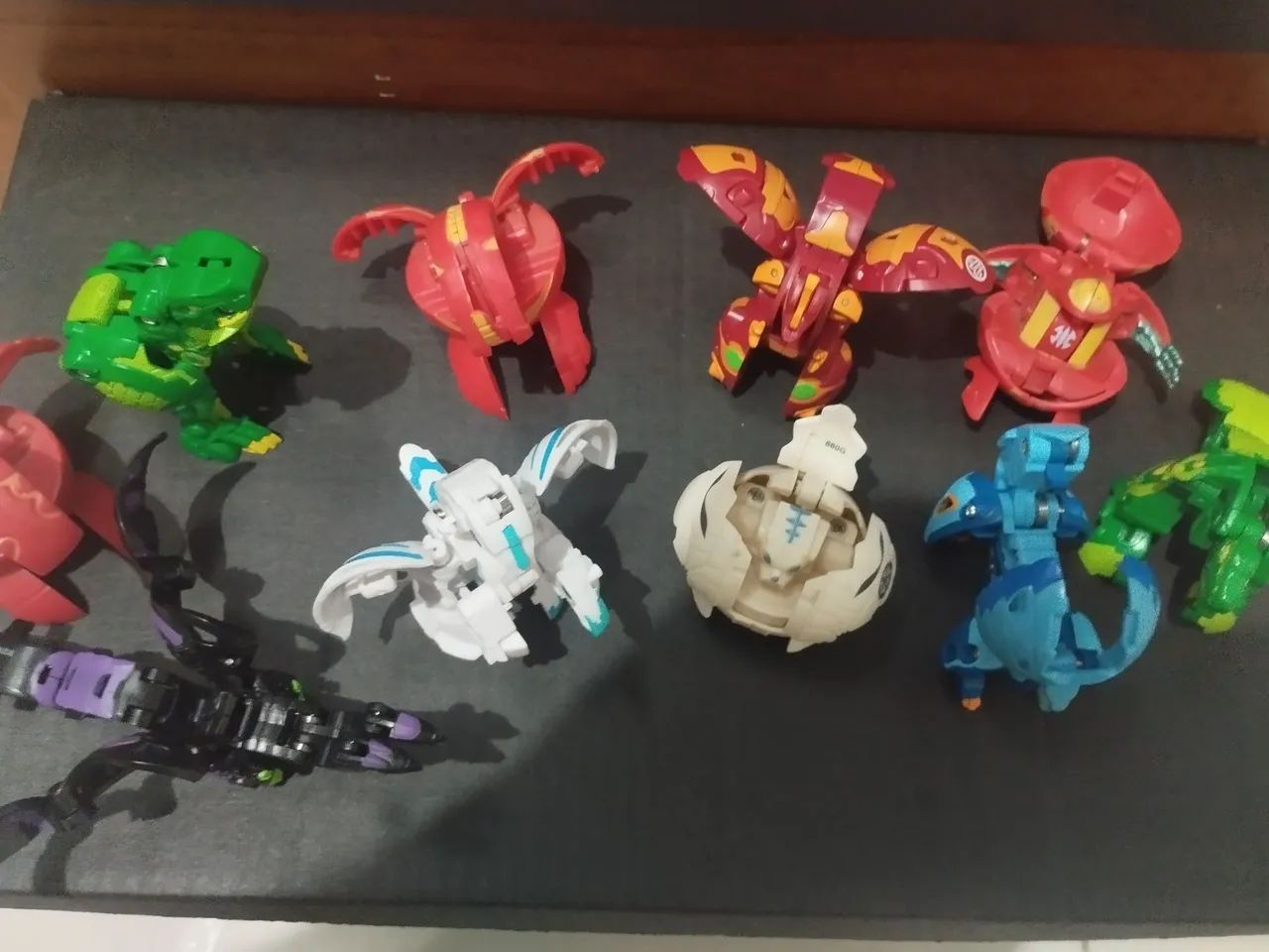 Bakugan lote com 11 mais varios acessório - Foto 3