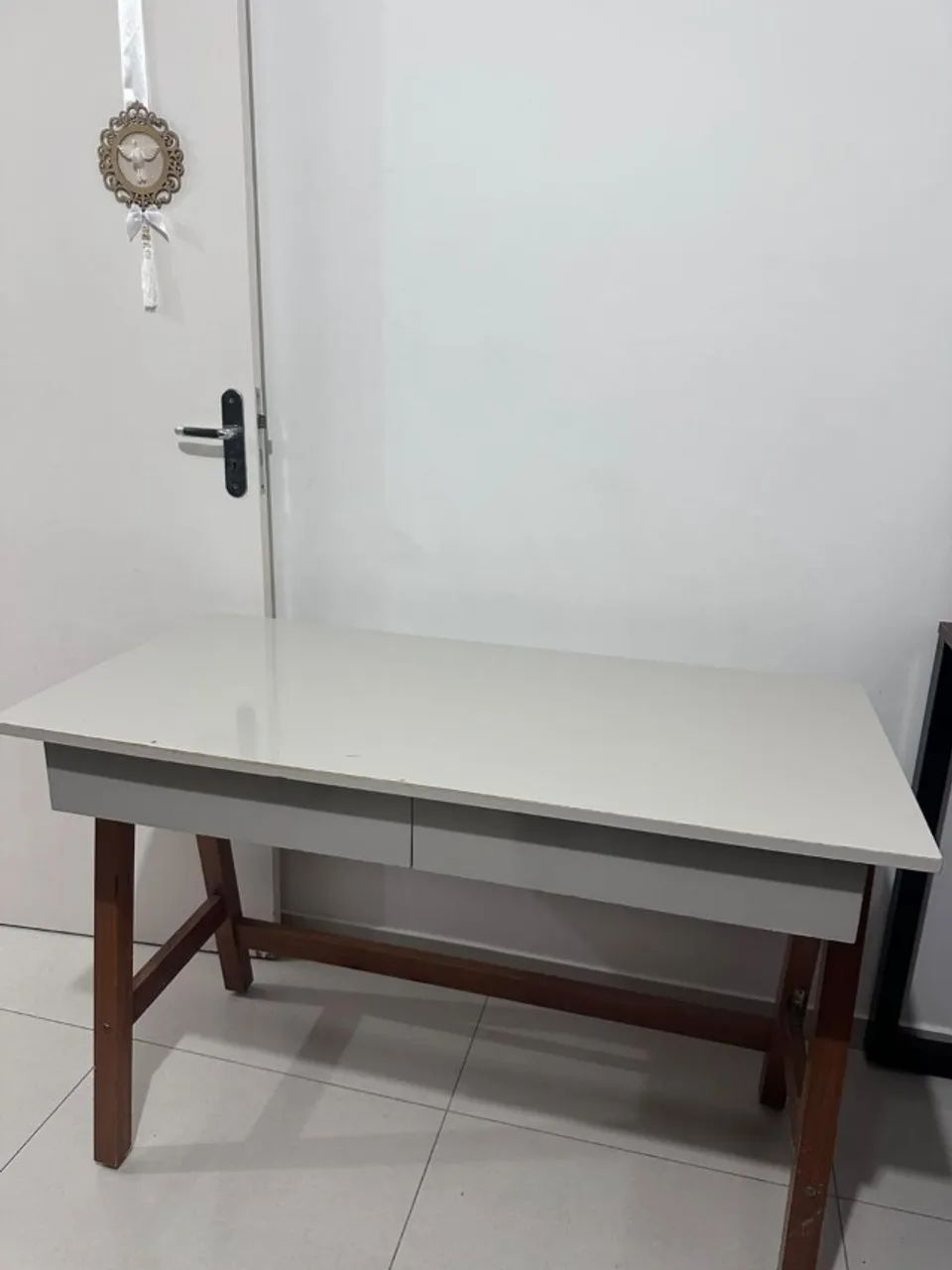 Mesa para quarto