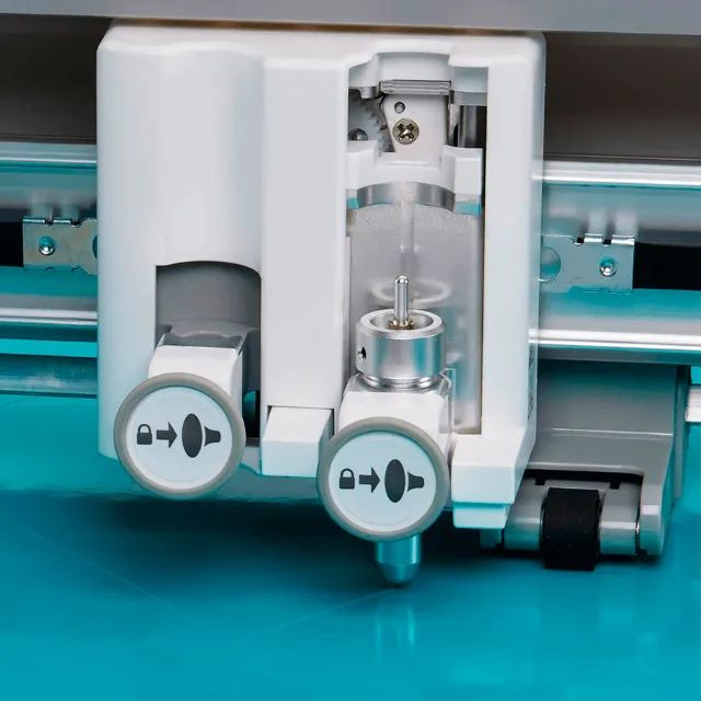 Plotter de recorte 60cm singer momento - Foto 4