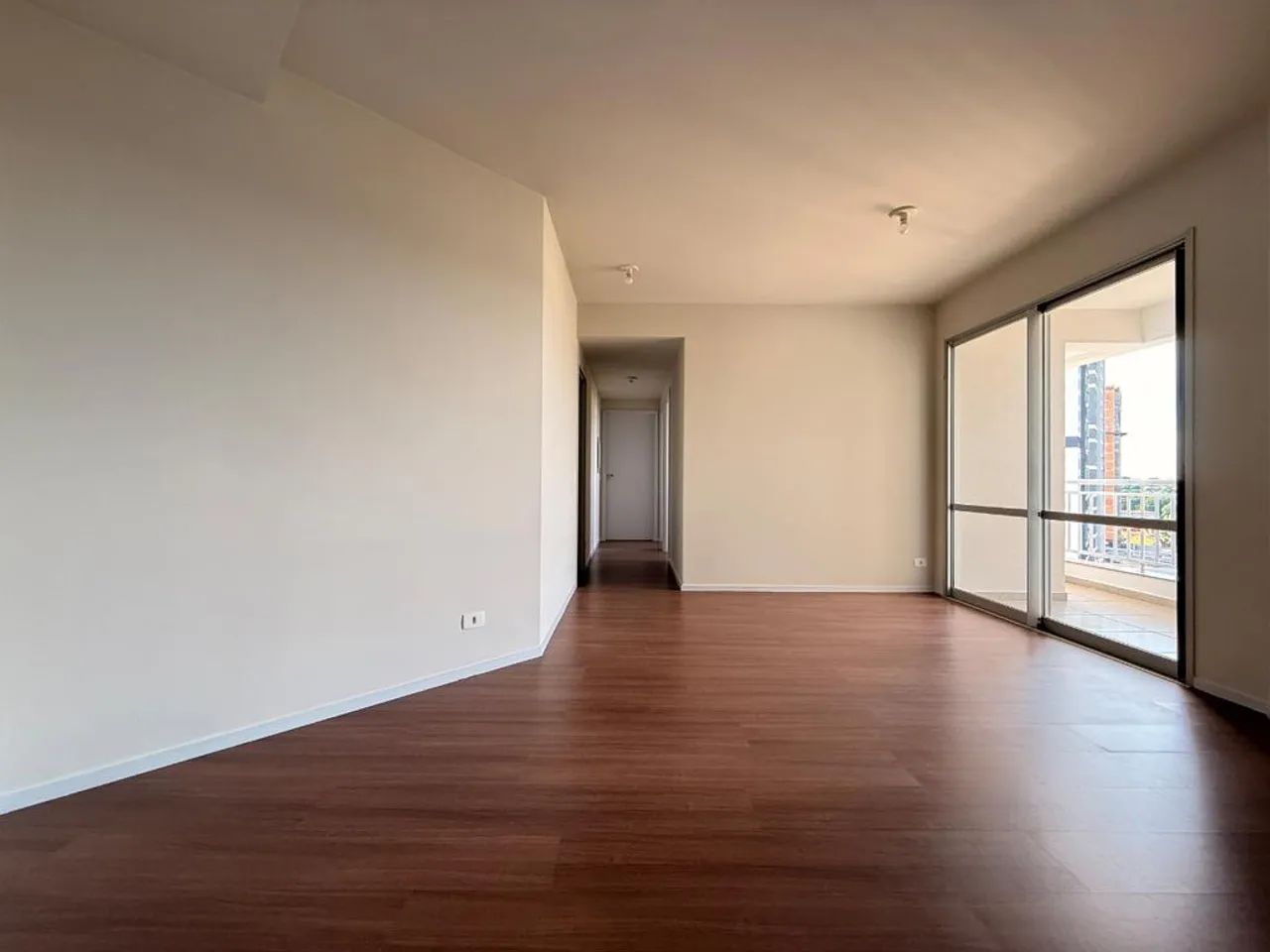 Apartamento para alugar em Maringá, Zona 08, com 3 quartos, com 75 m², Brisas Bella Cittá - Foto 3