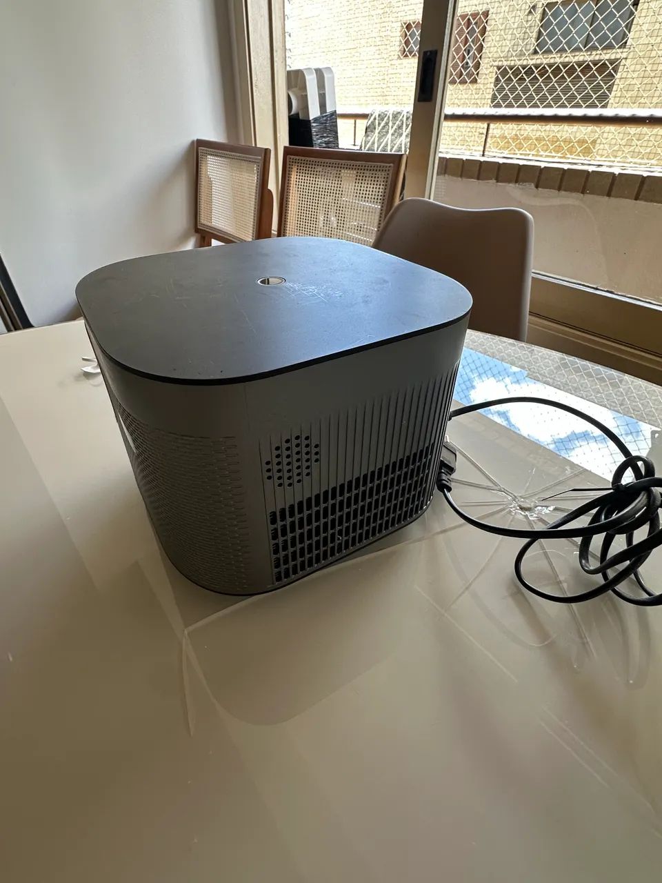 Projetor BETTDOW Full HD 1080p + Tela Retrátil 200x150 + Suporte ajustável  - Foto 2