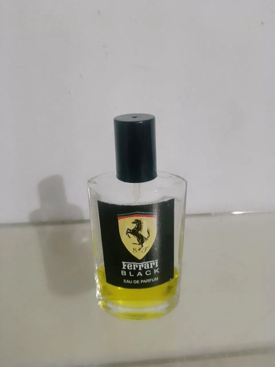 Vendo perfumes pequenos e grandes de várias marcas e modelos. - Foto 2