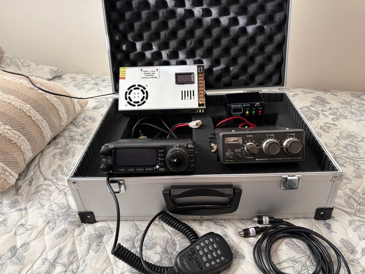 Rádio Yaesu FT 100D - Foto 3