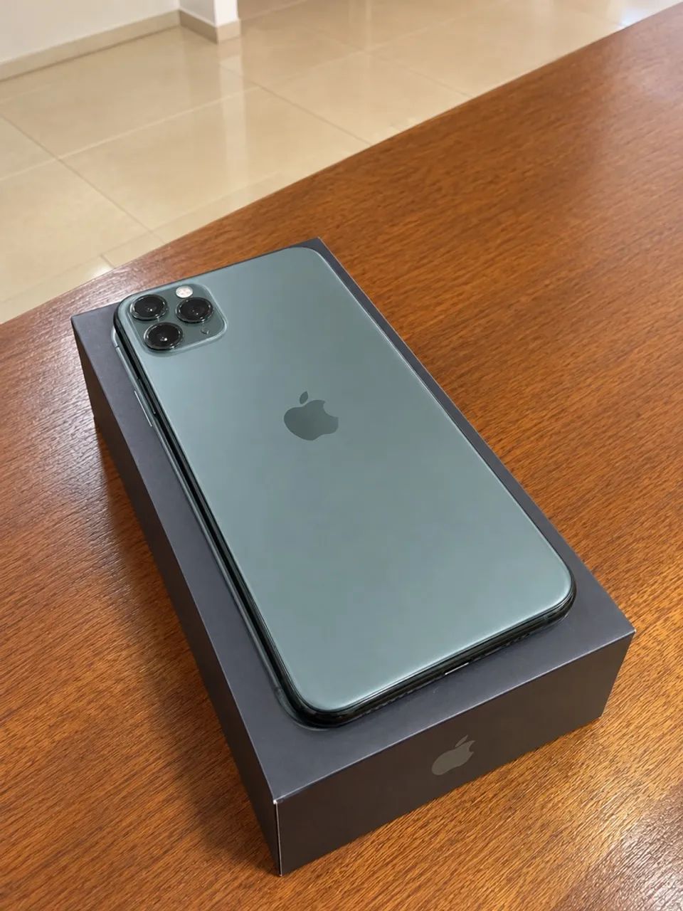 iPhone 11 Pro Max 64GB - Foto 2