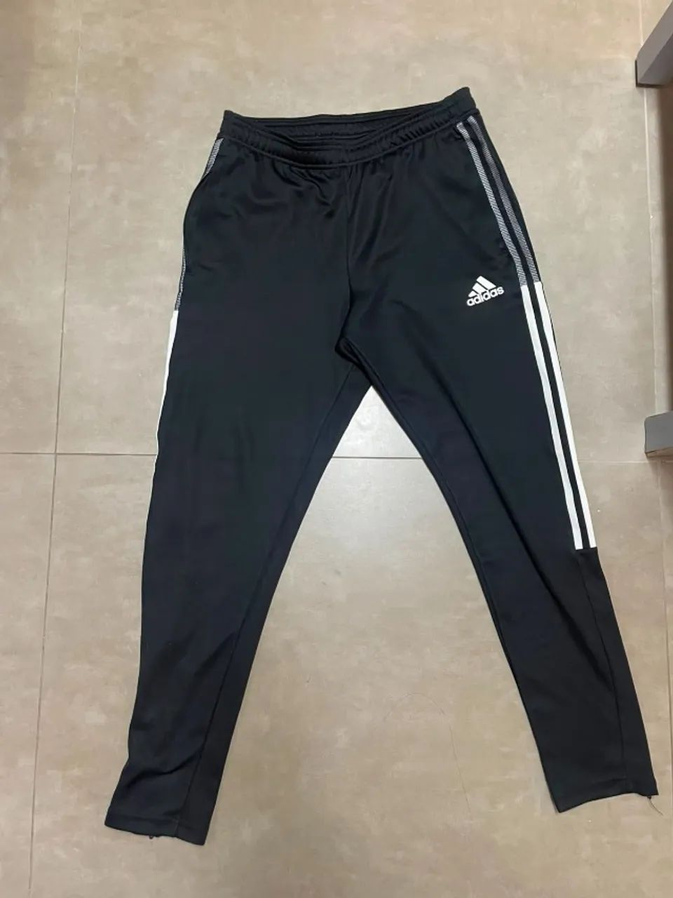 Calça Adidas Preta