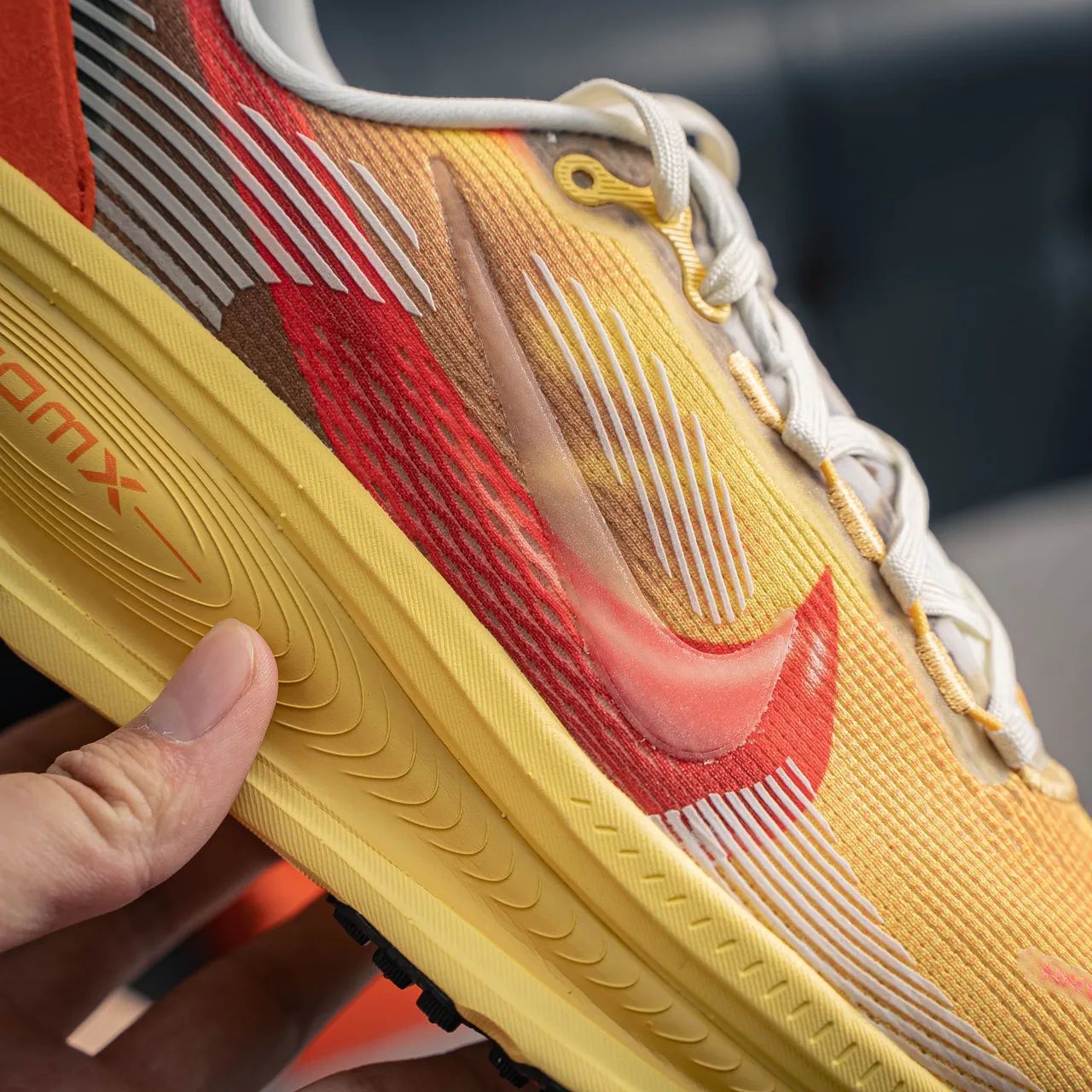 NIKE VOMERO 18 - Foto 5