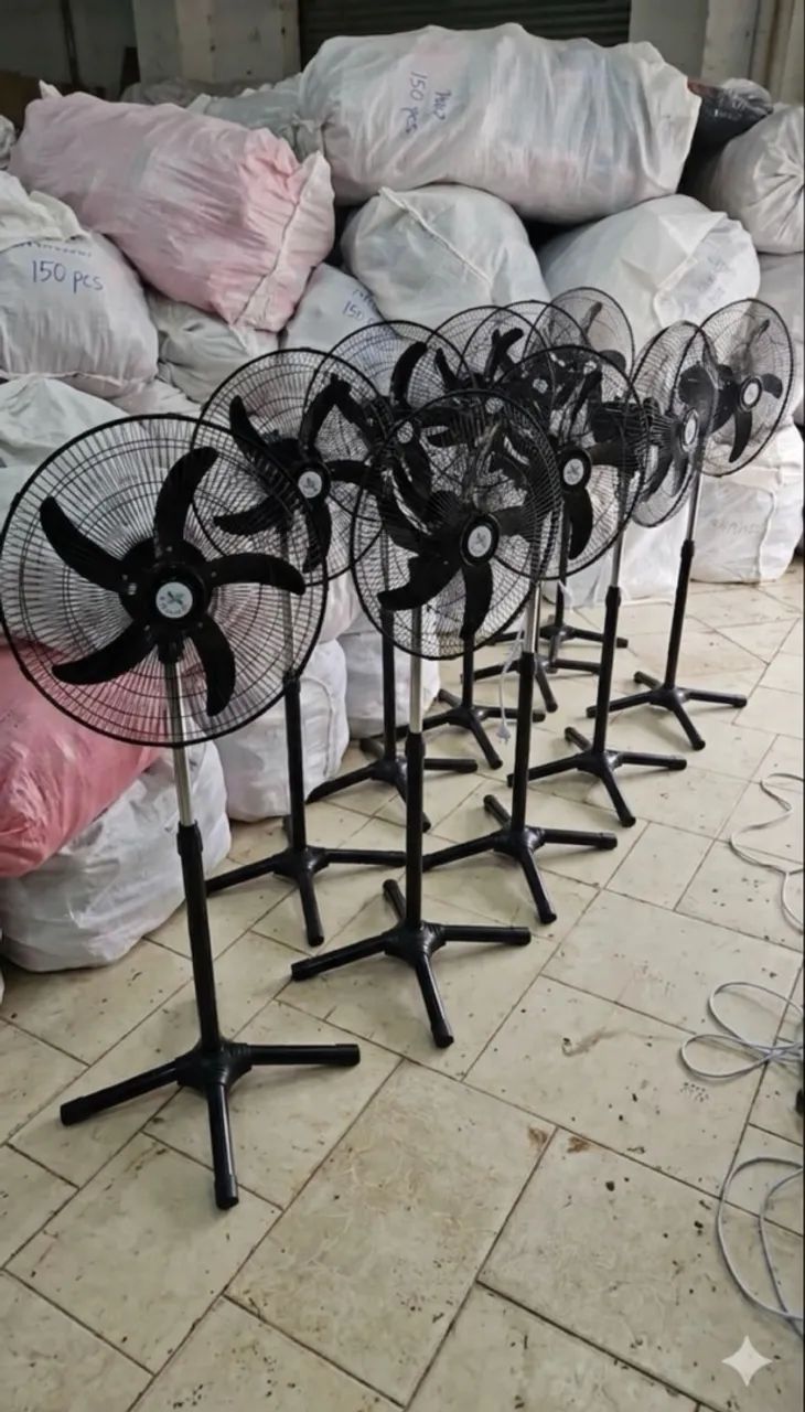 Ventilador de coluna 5 pás .