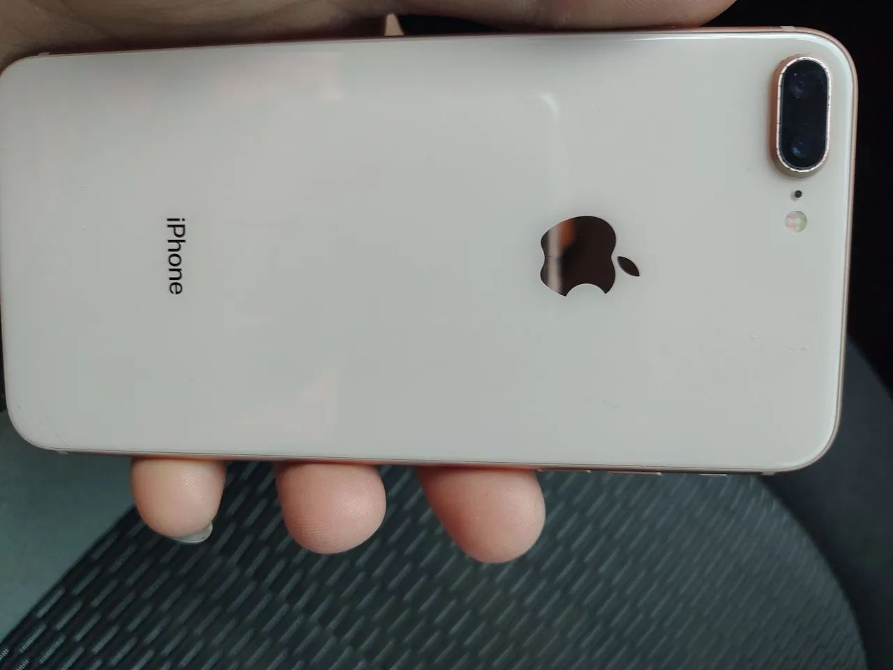 Celular iPhone 8 plus  - Foto 4