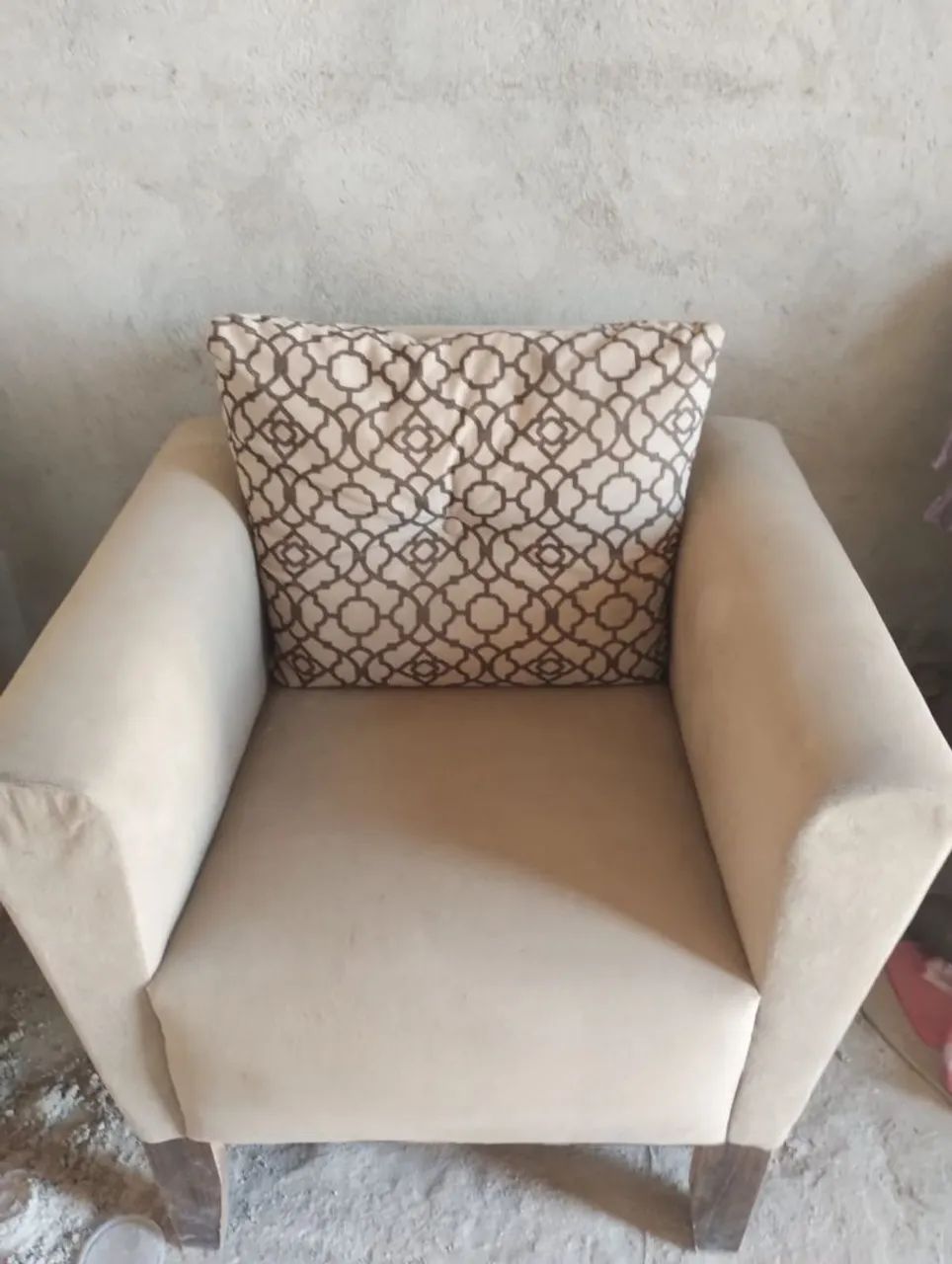 Sofá de 2 lugares e duas poltronas de 1 lugar - Foto 3