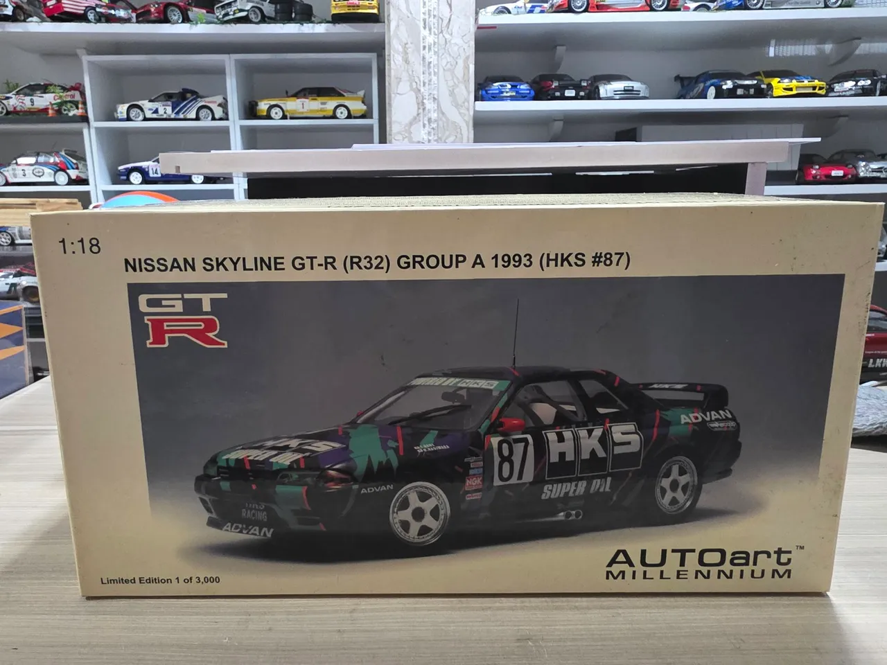 Miniatura 1:18 nissan skyline 2000 gt-r kpgc10 raríssima kyosho