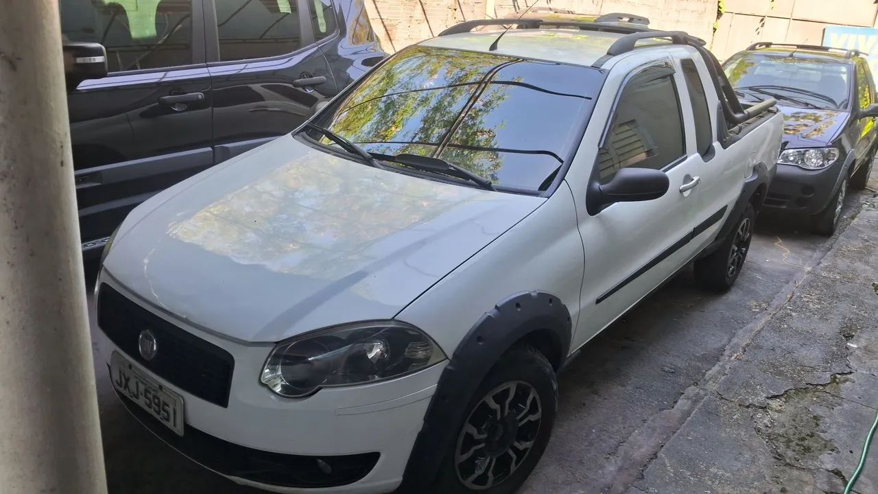 Fiat Strada Strada Trekking 1.8 mpi Flex 8V CE 2009