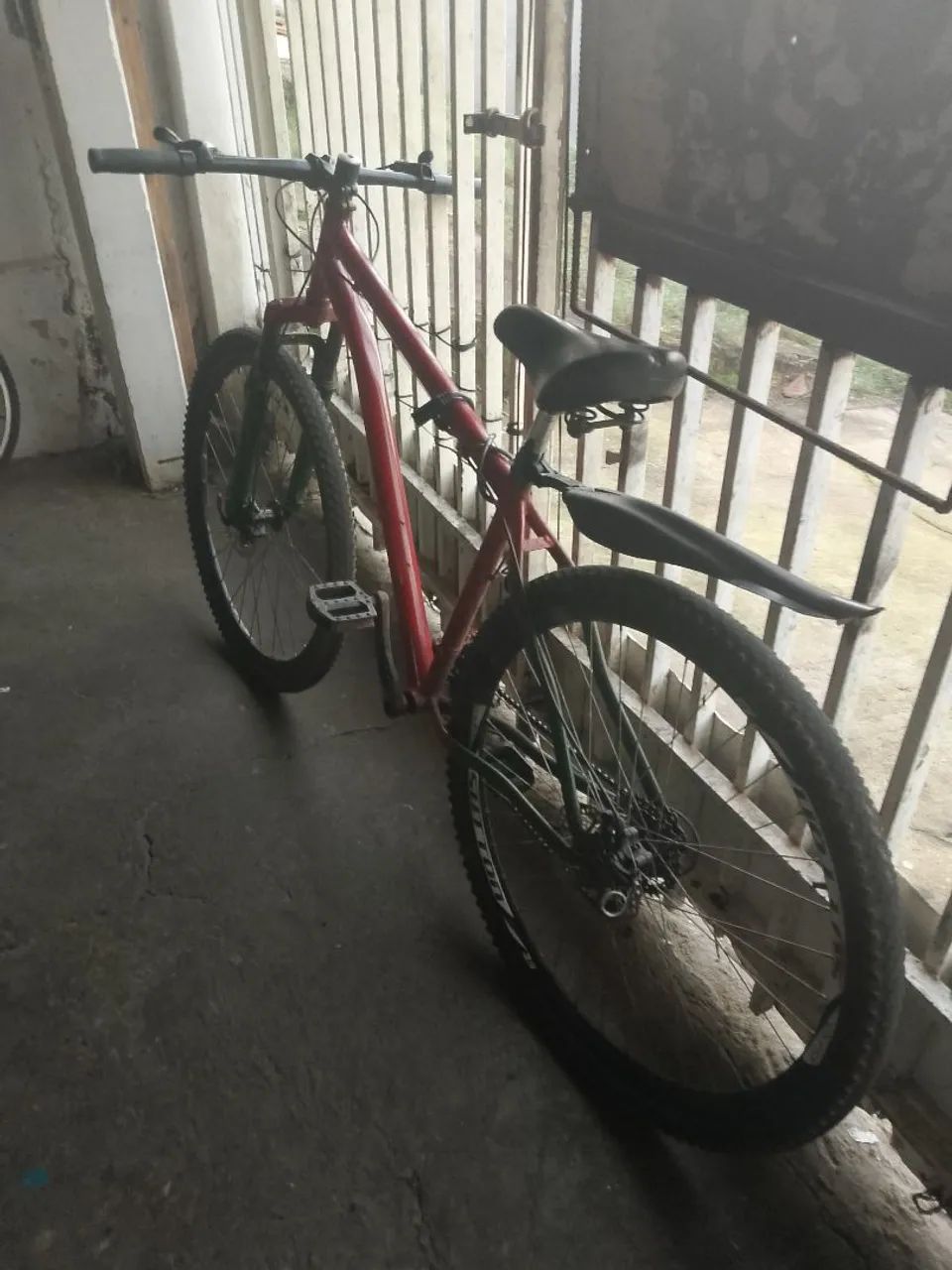 Vende-se bicicleta aro 29  - Foto 2