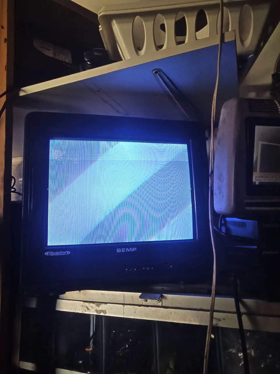 Tv SEMP com defeito. - Foto 3