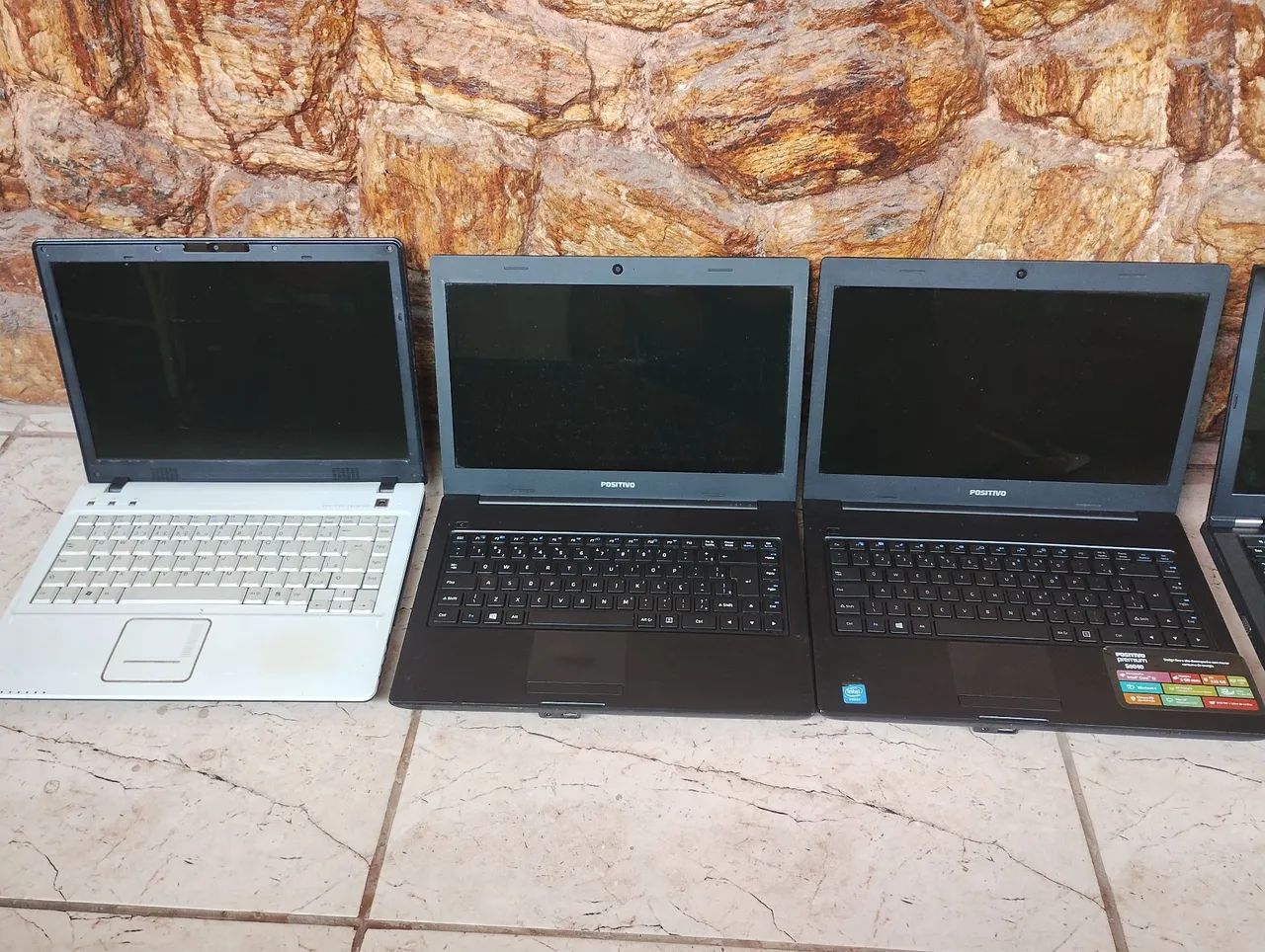 Vendo Lotes 6 Notebook No ESTADO liga e Não Dá Vídeo Para Retirada de Peças Ou Conserta  - Foto 4