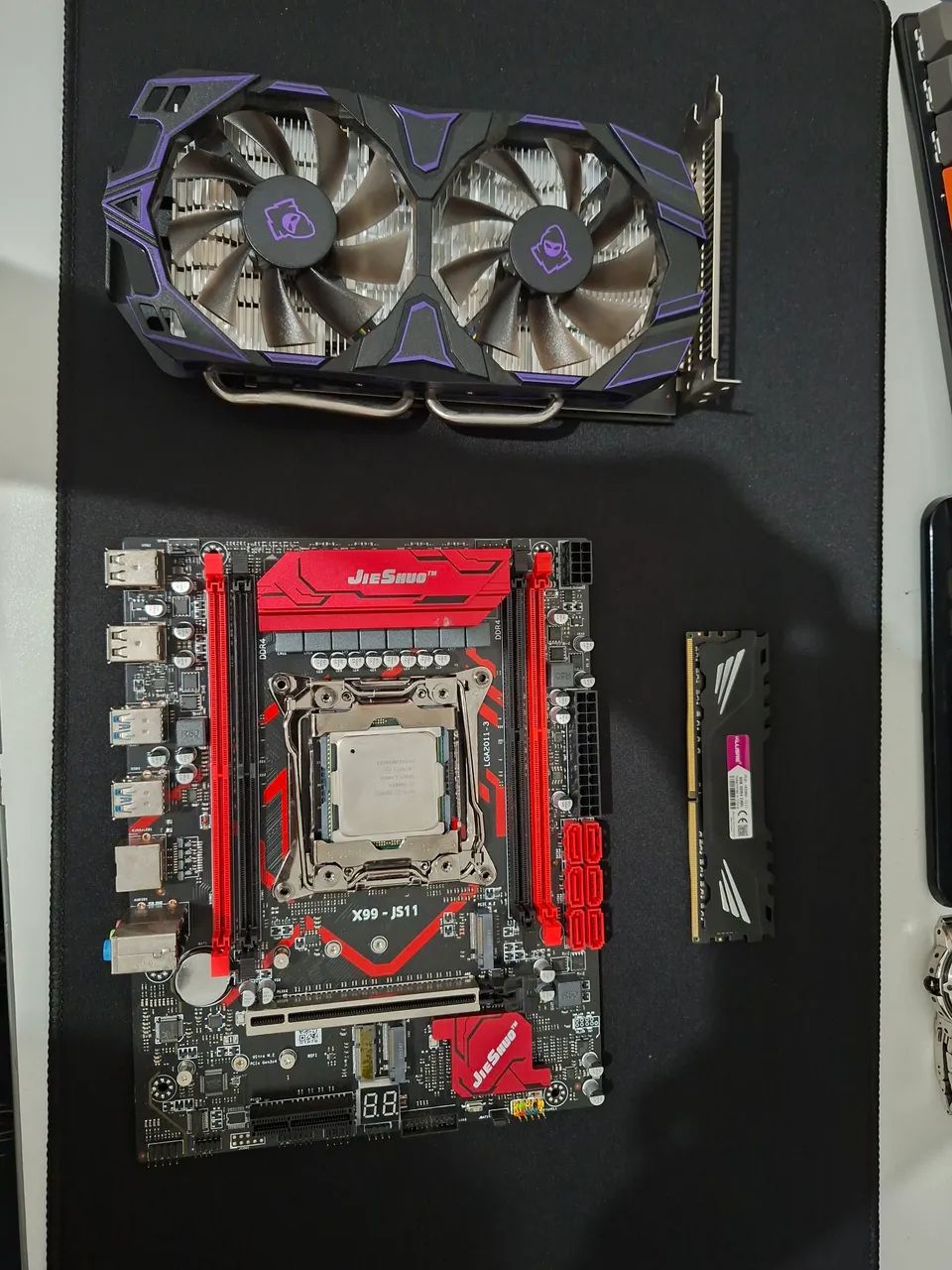 Kit xeon 2680v4 com 8gb ddr4 e rx580 8gb - Foto 2