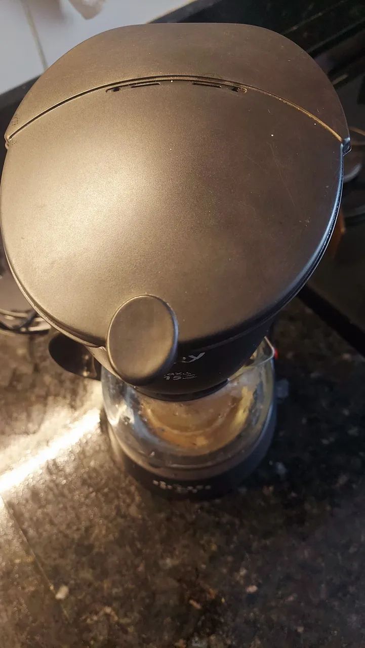 Cafeteira prática e compacta - Foto 4