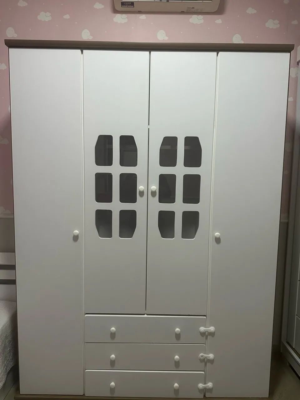 Guarda-roupa 