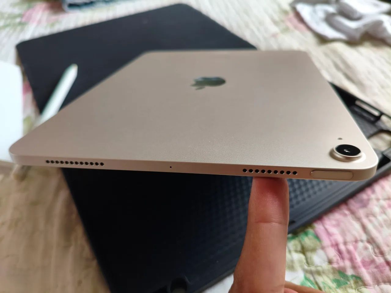 iPad Air 5° geração M1 64GB + Apple Pencil 2 + Caixa - Tablets e E