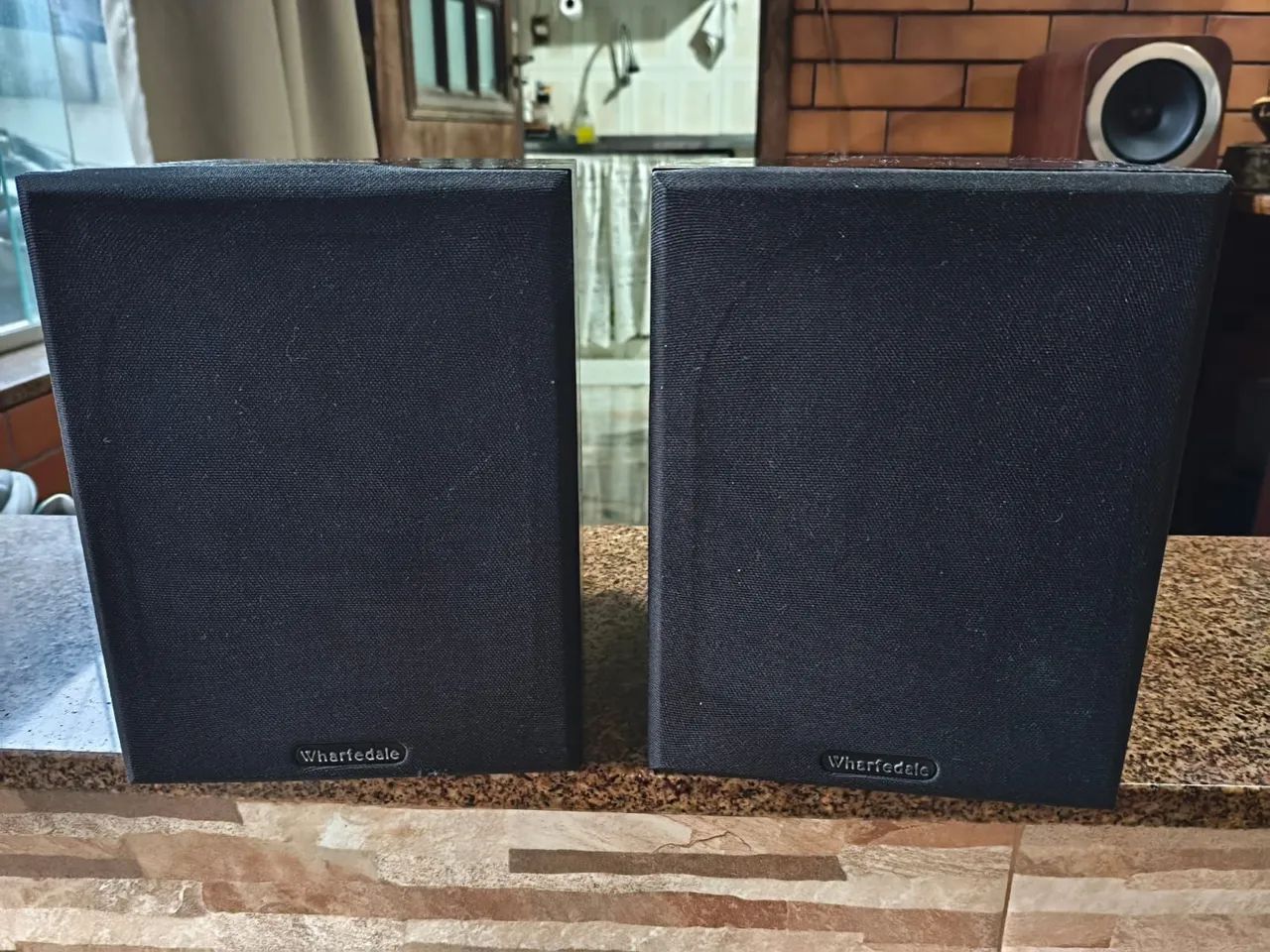 PAR DE CAIXAS BOOKSHELF  WAFERDALE  PROGRAMME 30D - Foto 4