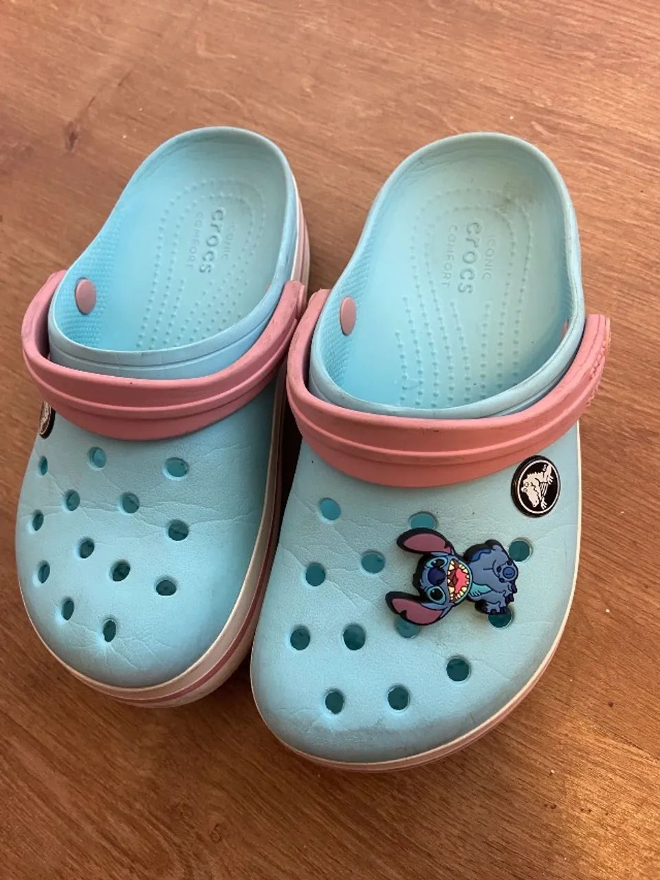 Crocs tamanho c12 infantil  - Foto 2