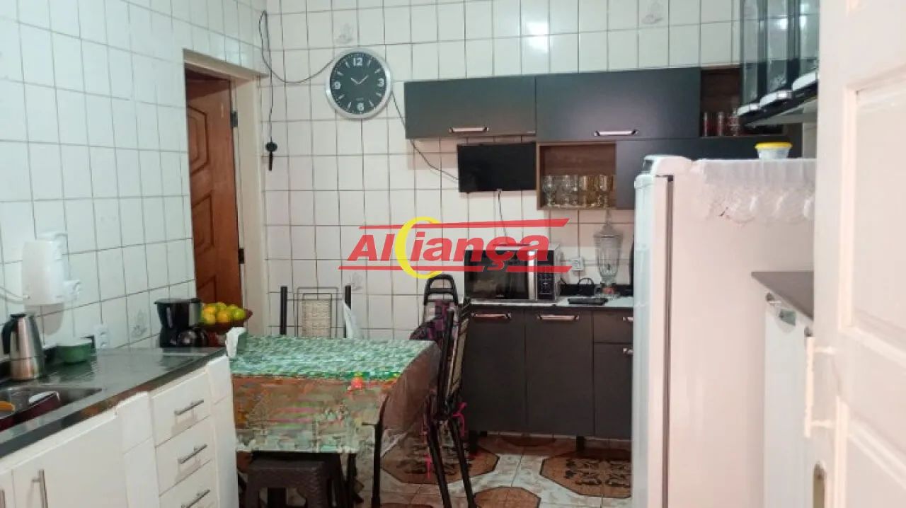 OPORTUNIDADE SOBRADO COM 3 CASAS - Foto 3