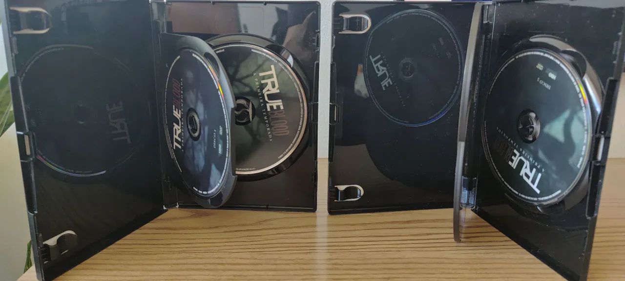 DVDs True Blood 1° e 2° temporadas - Foto 3