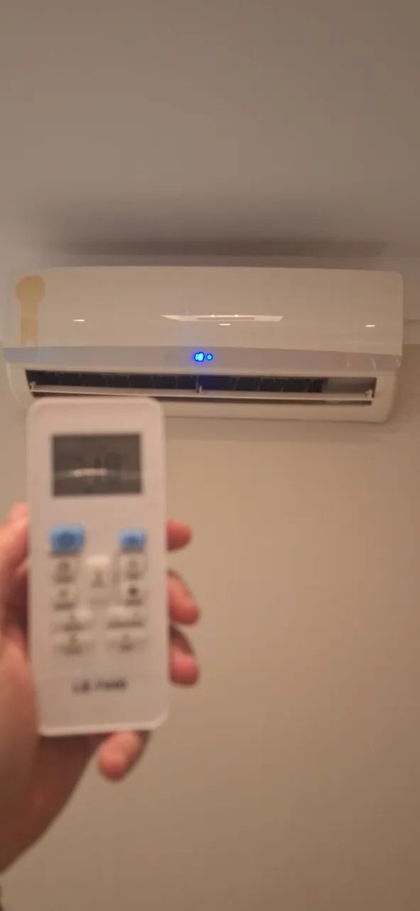 VENDO AR-CONDICIONADO COM DEFEITO - Foto 3