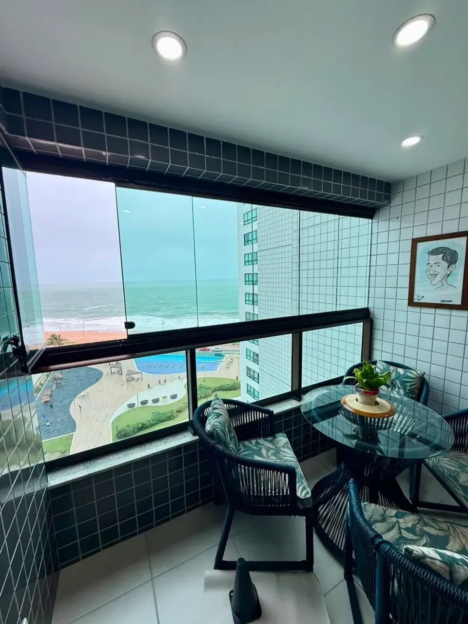 Vendo Apto beira mar com 108 m² com 3 suítes + 3 vagas de garagem no Evolution - Foto 3