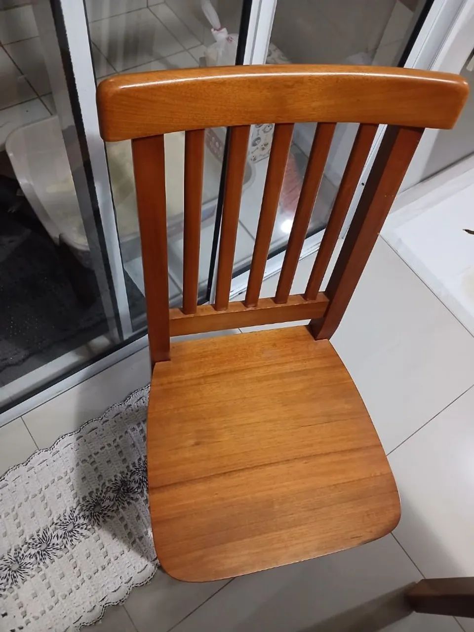 Jogo de mesa madeira rústica maciça com cadeiras  - Foto 3