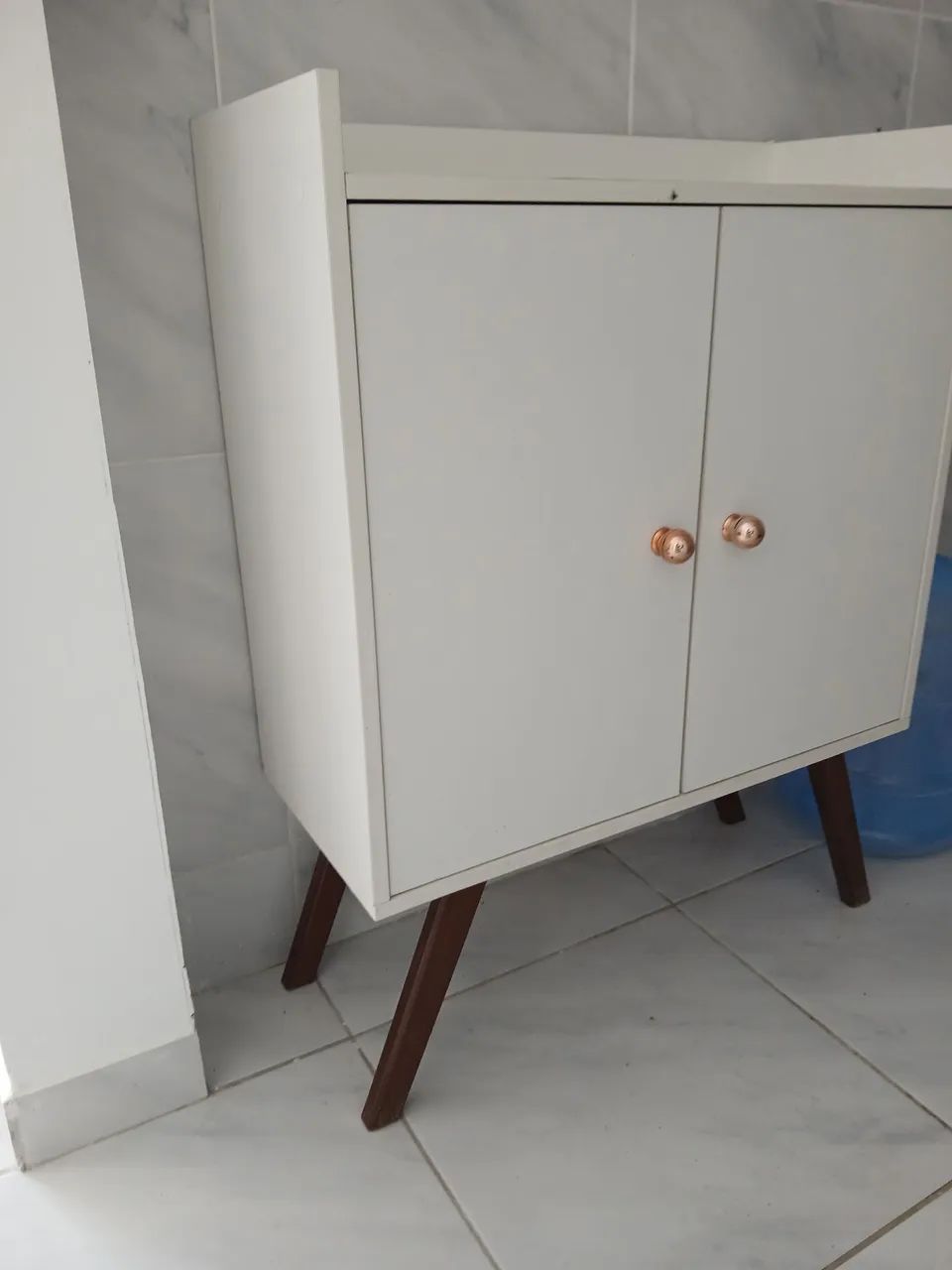 Aparador branco com rosa - Foto 4