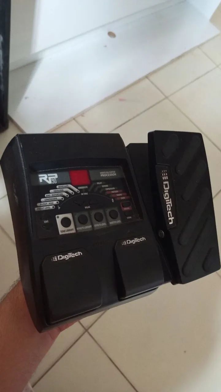 Pedaleira RP90 
