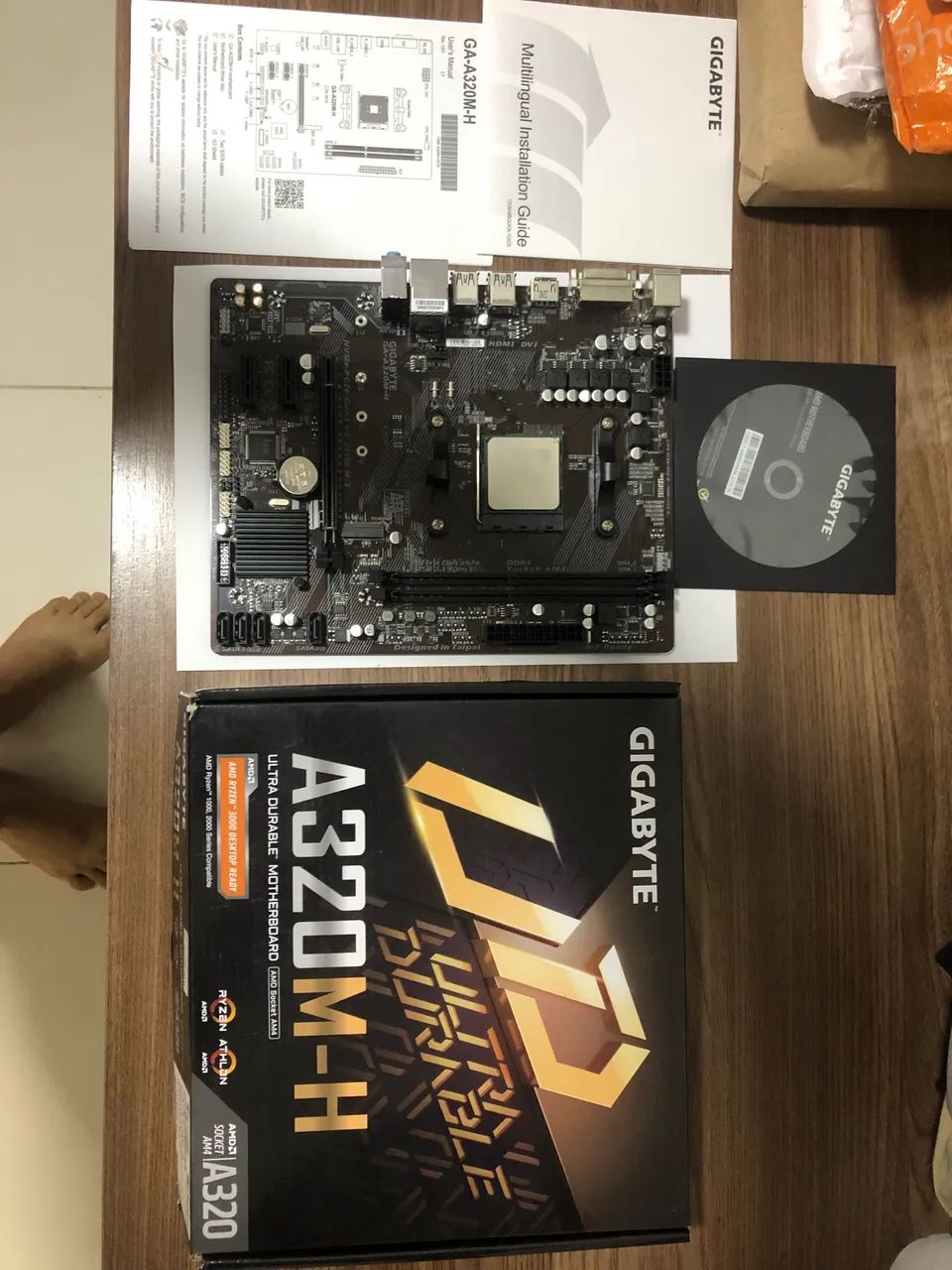 Gigabyte a320m-h + Ryzen 5 1600