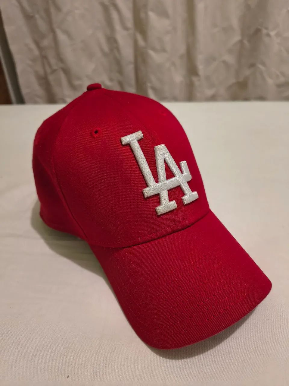 Boné New Era 39thirty Los Angeles Dodgers vermelho, original 