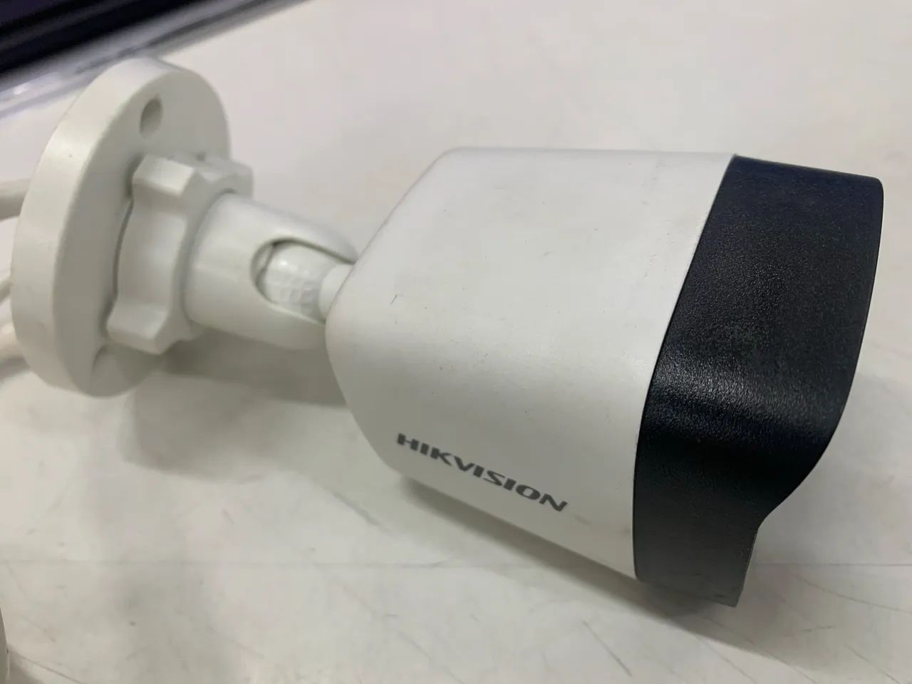 Câmera Ip Hikvision DS-2CD1021G0-I 2.8mm