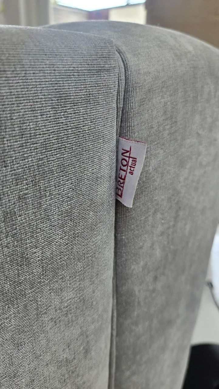 Sofá Breton 4 lugares em chenille cinza - Foto 5