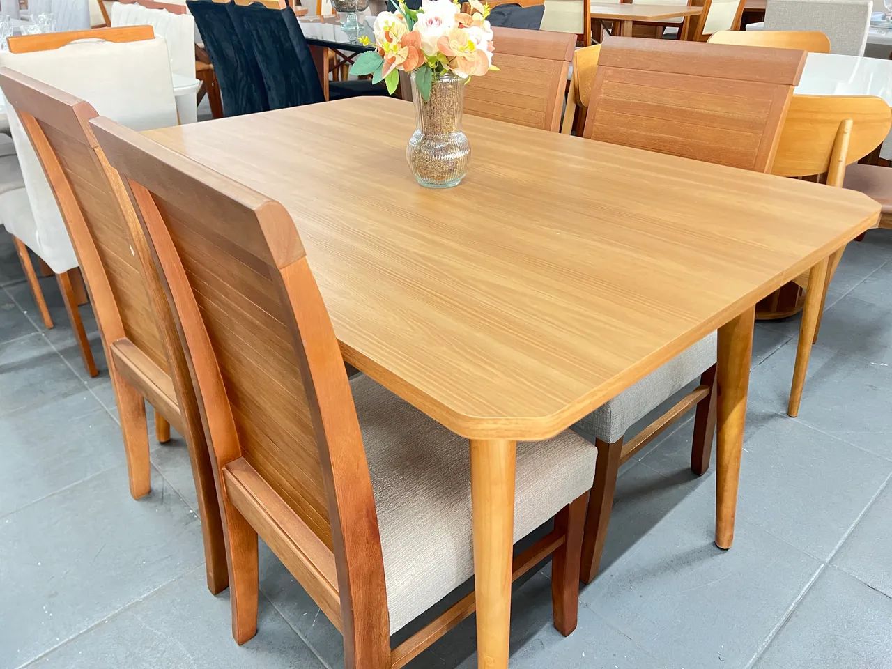 Mesa resistente de madeira à pronta entrega - Foto 3