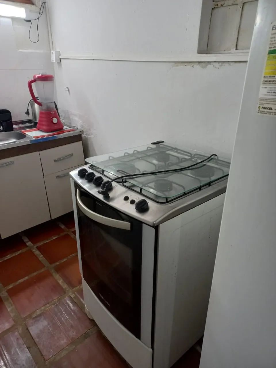 Alugo kitnet próximo ao mercado Super A - Foto 2
