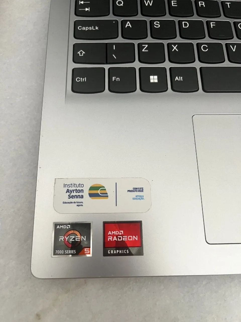 Notebook Lenovo Ideapad 1 Ryzen 5 8GB - Com avarias - Foto 2