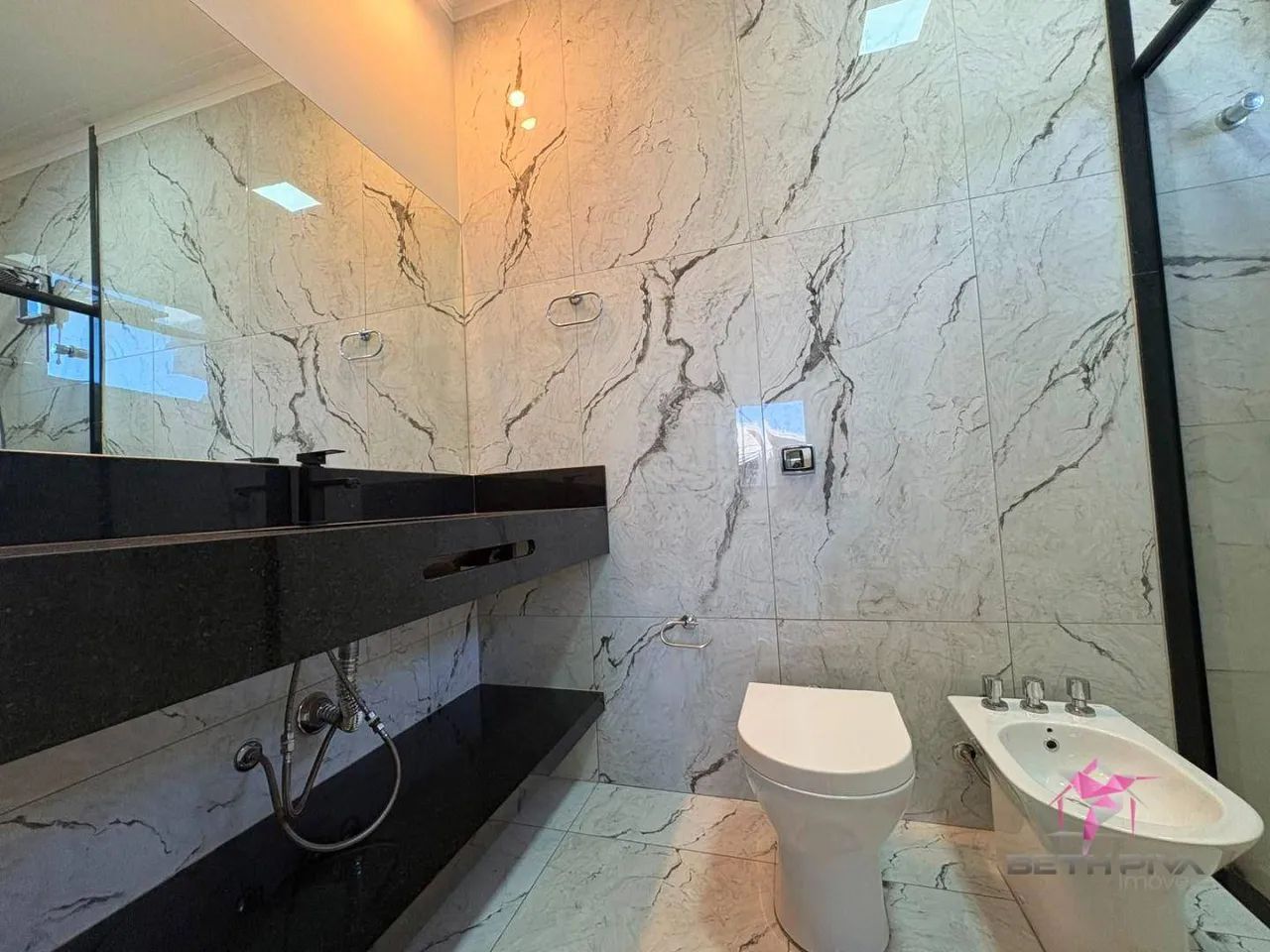 Casa com 3 Dormitórios, Suíte e Área Gourmet no Clube do Bosque  Leme/SP - Foto 5