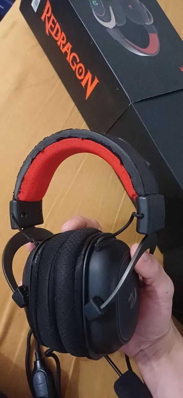 萌える53 Headset Gamer Redragon Zeus X RGB USB 7.1 Surround Sound Virtual