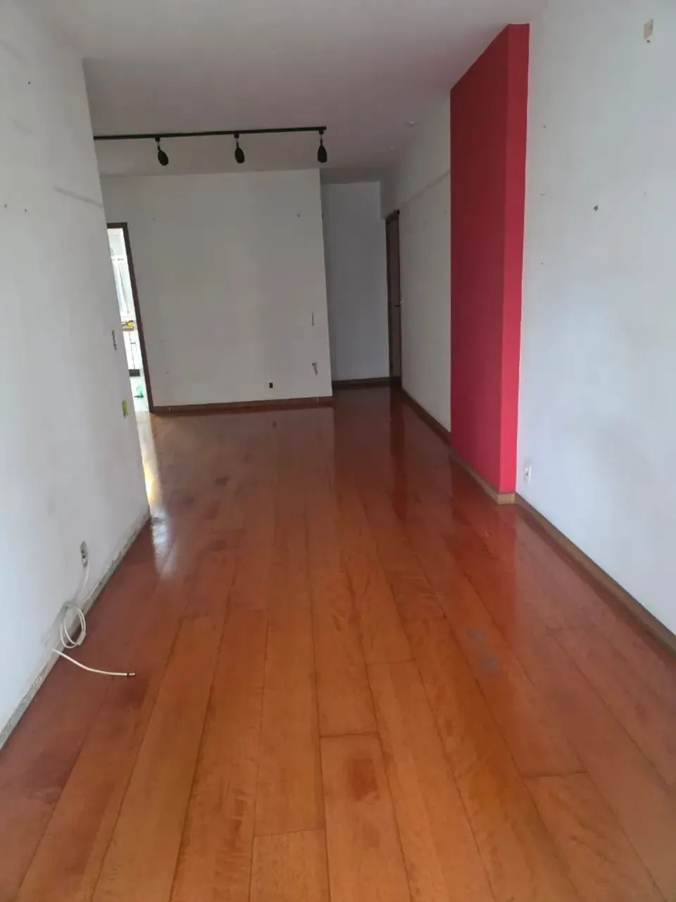 Imóvel para venda possui 70 mts2, com  quarto e sala c/ dependencia   e garagem no Flameng - Foto 5