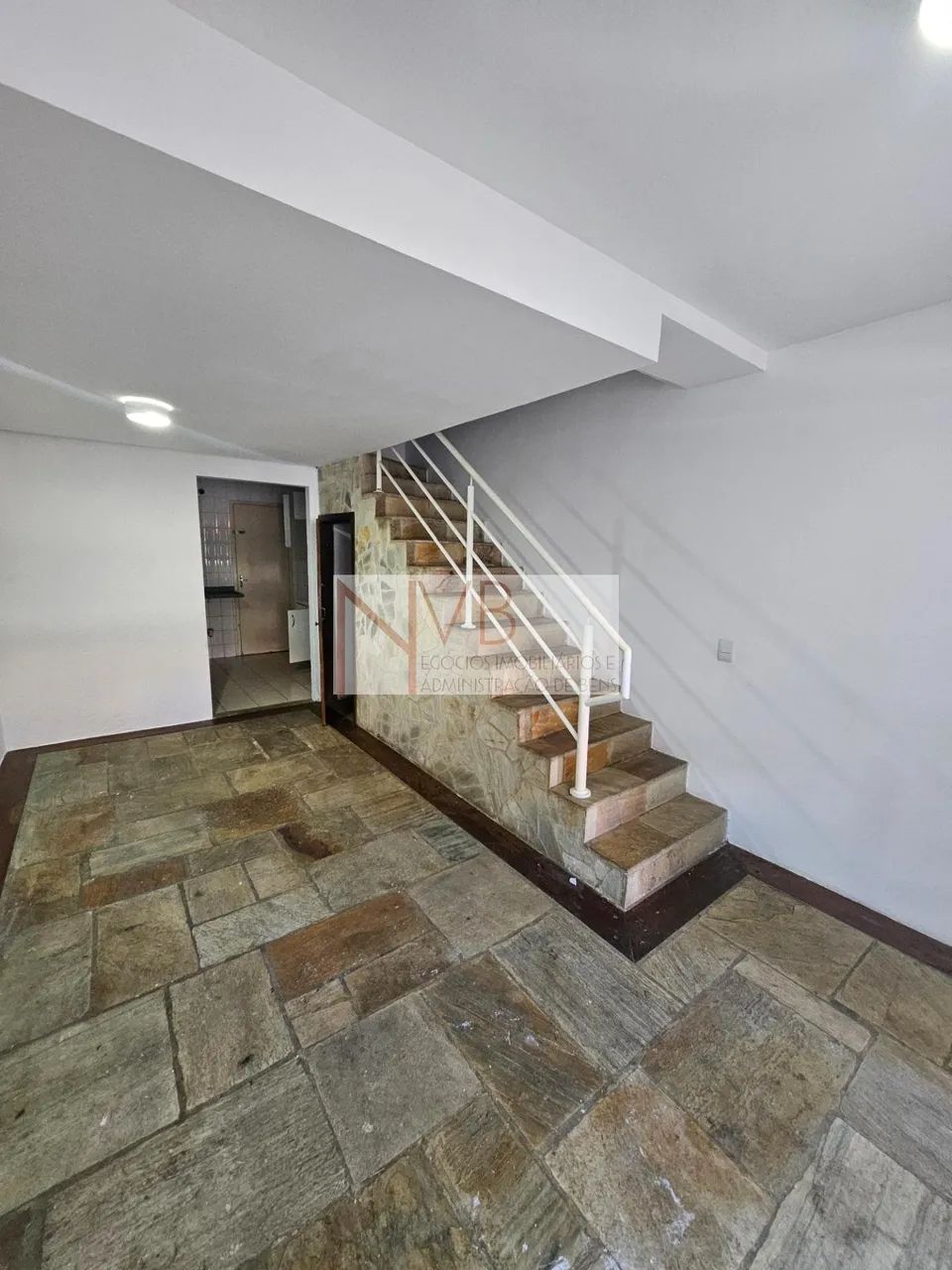 Casa em Granja Viana: 2 Dorms e 93m² | Venda e Locação - Foto 3