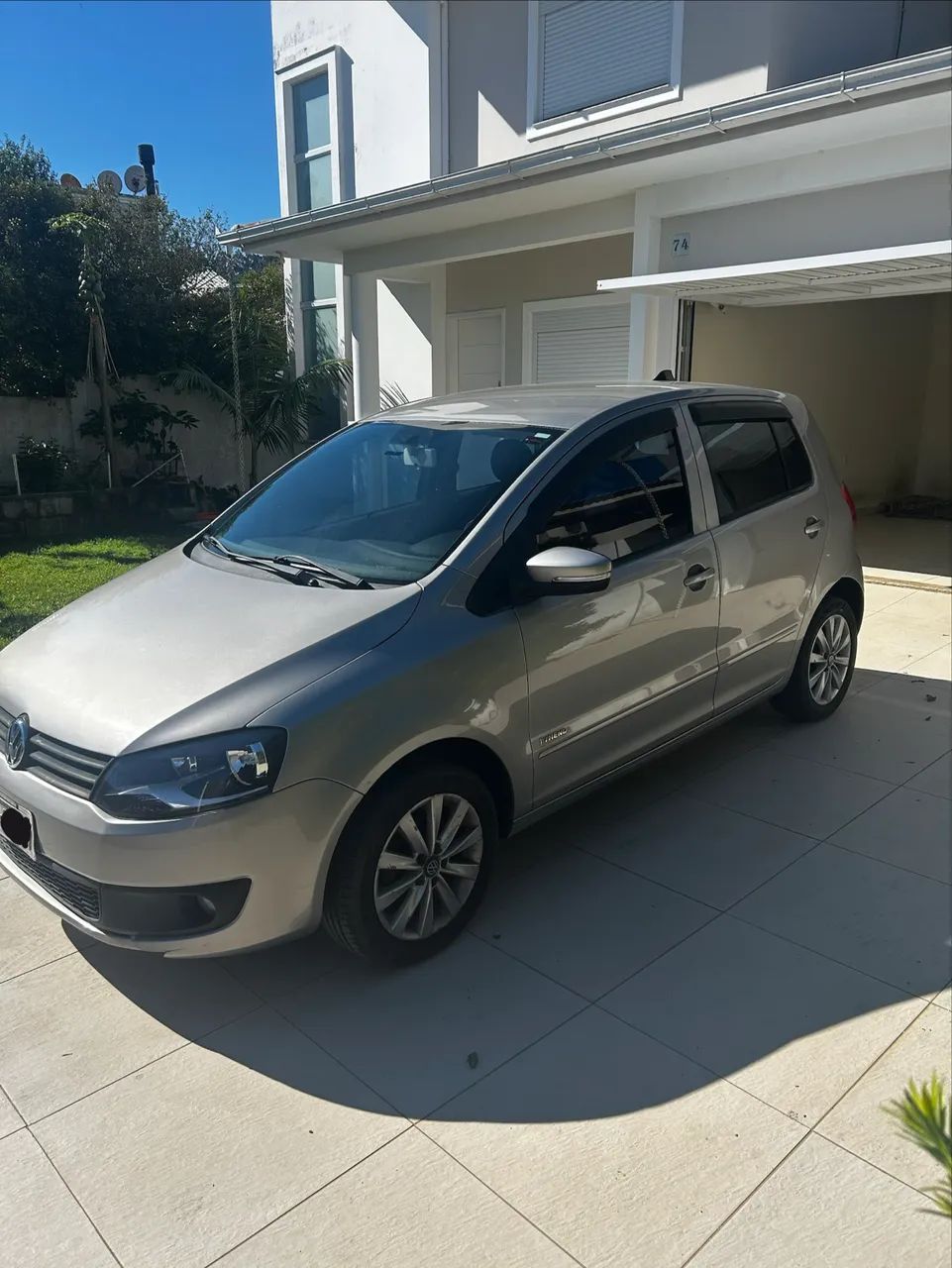 Volkswagen Fox 1.0 MI Total Flex 8V 5P 2012 - Foto 2
