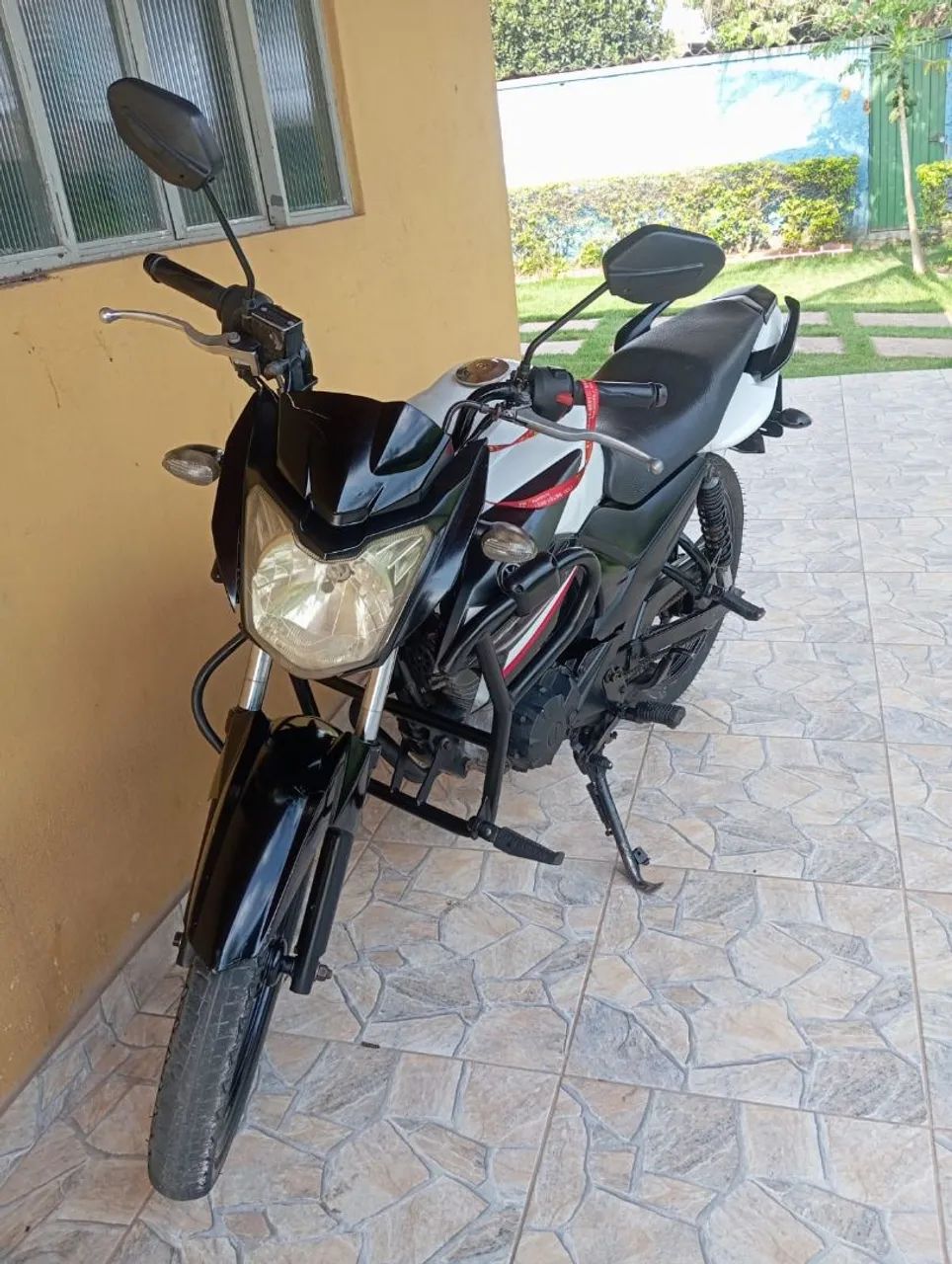 FAZER 150. 2018