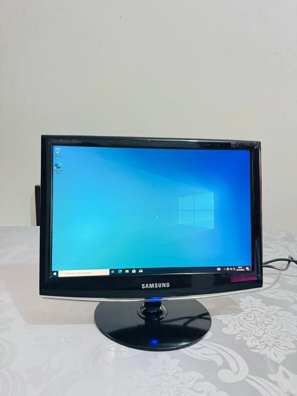 Monitor Samsung de 17 polegadas funcionando perfeitamente 