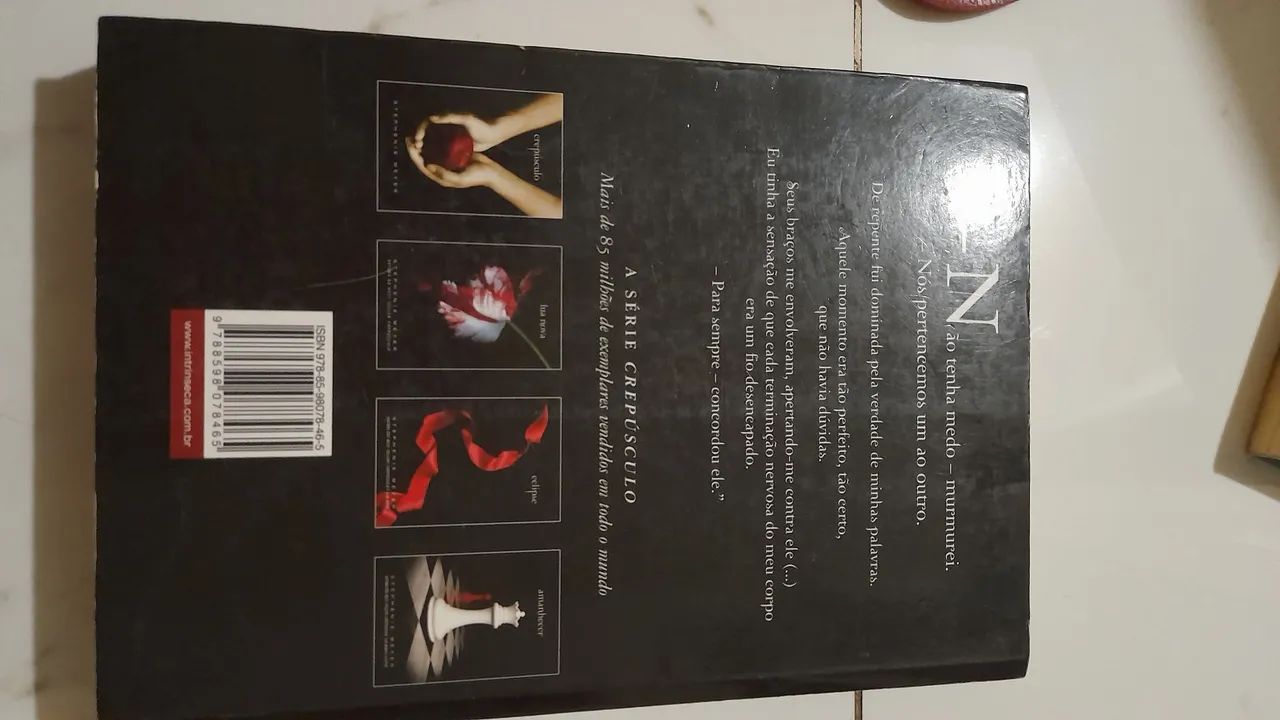 Livros Ecplise e Amanhecer  - Foto 4