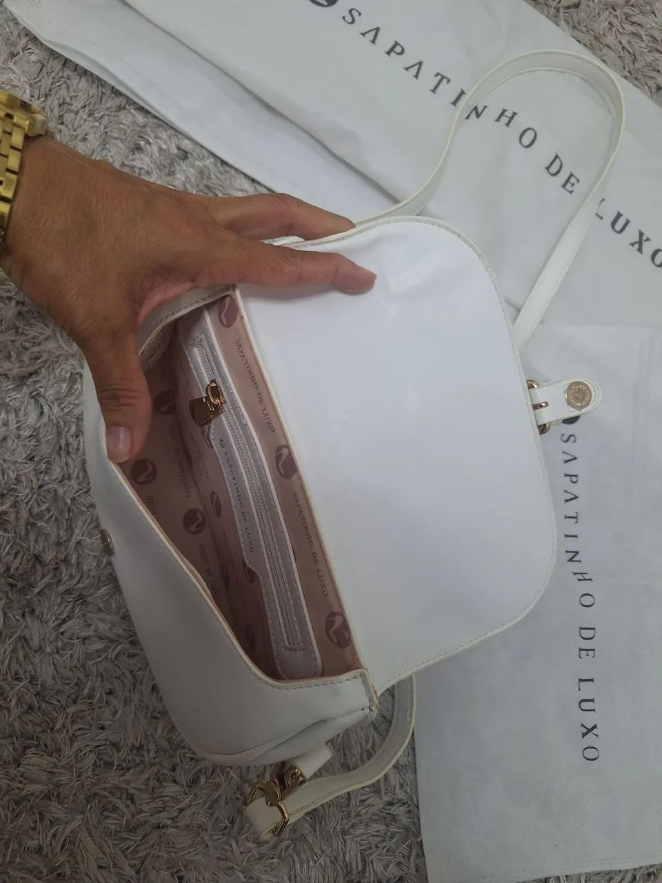 Vendo Bolsa Sapatinho de Luxo Nova *  - Foto 3